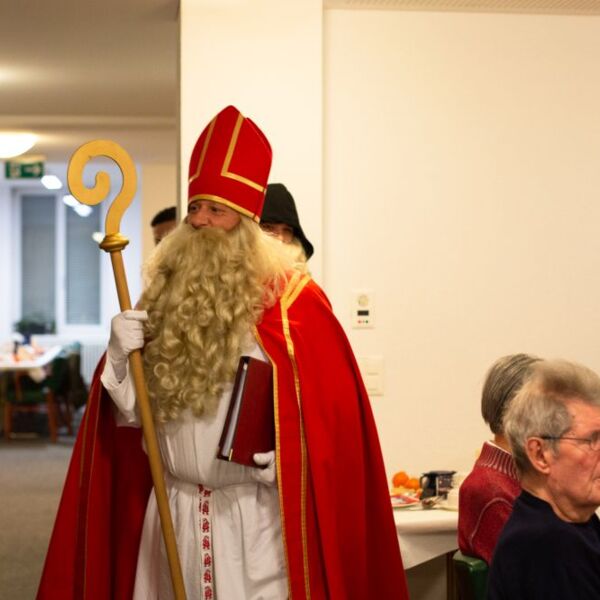 Besuch des St. Nikolaus im Alters- und Pflegeheim "National" am 06. Dezember 2018
